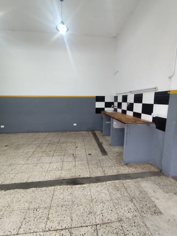 ALQUILER LOCAL COMERCIAL EXCELENTE ESTADO Y UBICACION SAN CRISTOBAL 1298 TEMPERLEY