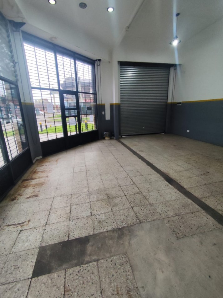 ALQUILER LOCAL COMERCIAL EXCELENTE ESTADO Y UBICACION SAN CRISTOBAL 1298 TEMPERLEY