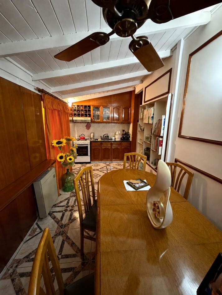 HERMOSA CASA 4 AMBIENTES CON QUINCHO, EL CHINGOLO 1200 -TEMPERLEY-