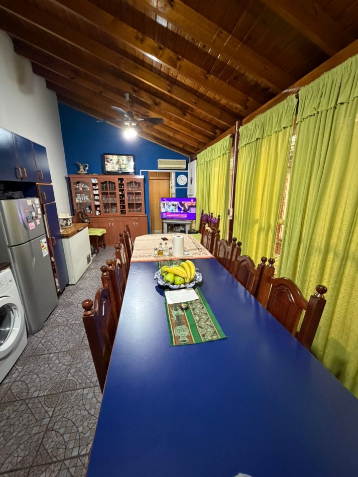 HERMOSA CASA 4 AMBIENTES CON QUINCHO, EL CHINGOLO 1200 -TEMPERLEY-