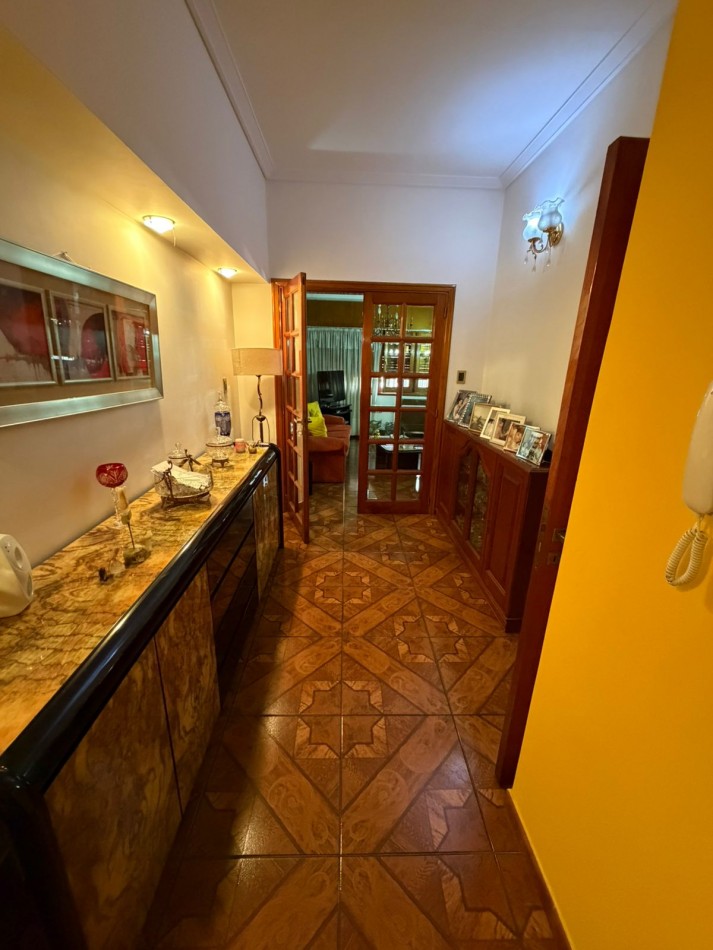 HERMOSA CASA 4 AMBIENTES CON QUINCHO, EL CHINGOLO 1200 -TEMPERLEY-