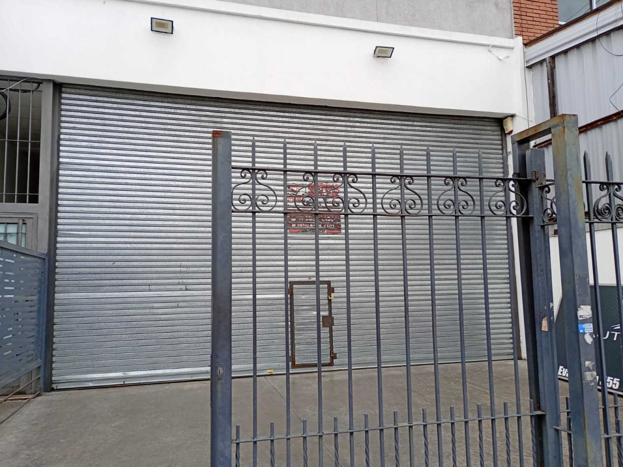 ALQUILER IMPORTANTE GALPON/LOCAL -AV EVA PERON 550 TEMPERLEY-