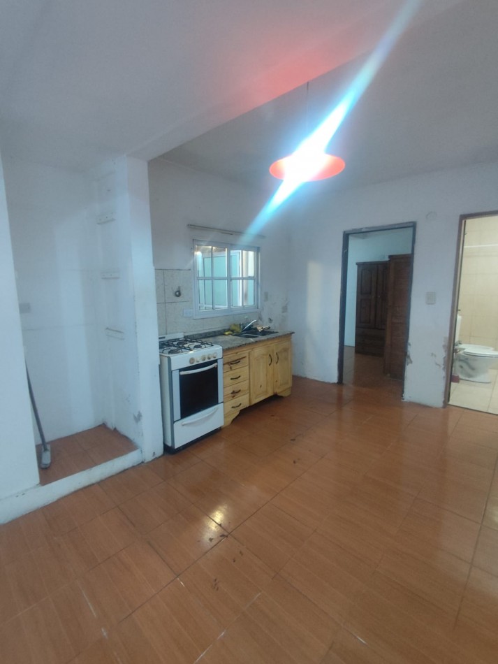 ALQUILER PH 3 AMBIENTES CON TERRAZA -JOAQUIN V GONZALEZ 27 TEMPERLEY-