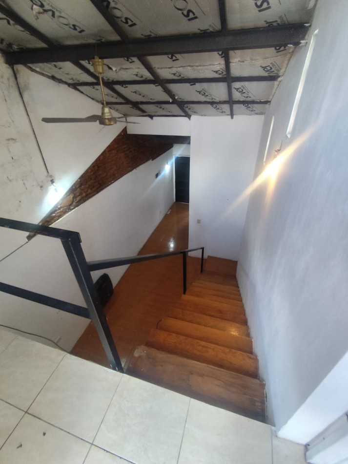 ALQUILER PH 3 AMBIENTES CON TERRAZA -JOAQUIN V GONZALEZ 27 TEMPERLEY-