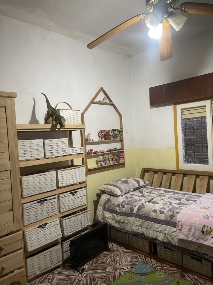 VENTA CASA 3 AMBIENTES Y DEPTO MONOAMBIENTE AL FONDO, RUBEN RUIZ 1358 -LUIS GILLON-