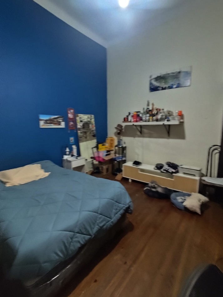 VENTA PH 5 AMBIENTES, EXCELENTE UBICACION, FRENTE AL COTO DE ESCALADA, AV HIPOLITO YRIGOYEN 6161 -REMEDIOS DE ESCALADA-