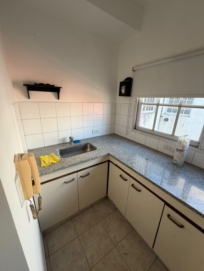 ALQUILER HERMOSO DEPARTAMENTO 3 AMBIENTES, A UNA CUADRA DE LA ESTACION DE TEMPERLEY, EXCELENTE UBICACION, OBLIGADO 90 -TEMPERLEY-