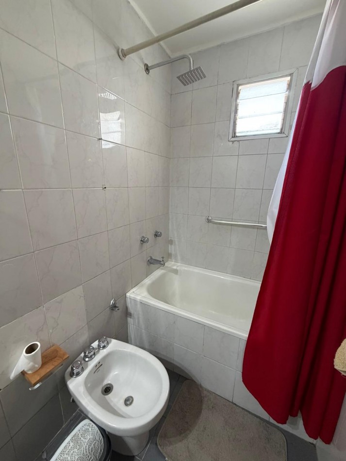 VENTA DEPARTAMENTO 2 AMBIENTES EN TERCER PISO, EXCELENTE UBICACION, A 3 CUADRAS DE LA ESTACION DE TEMPERLEY (LADO OESTE), 25 DE MAYO 275 -TEMPERLEY-