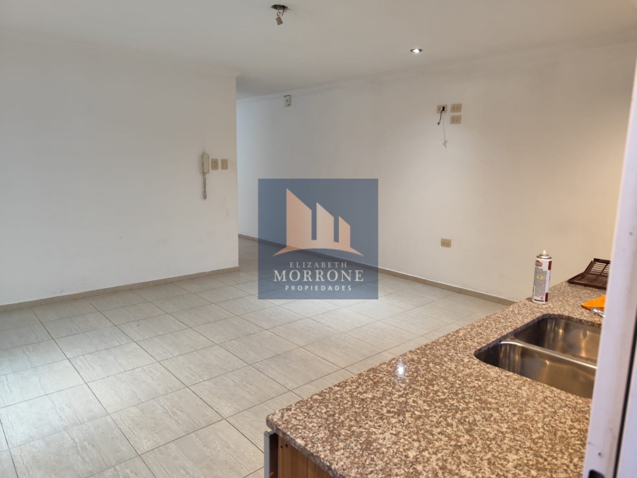 VENTA PH AL FRENTE APTA CREDITO 2 DORMITORIOS, PATIO Y GARAGE, MALVINAS ARGENTINAS 1464 -TEMPERLEY-