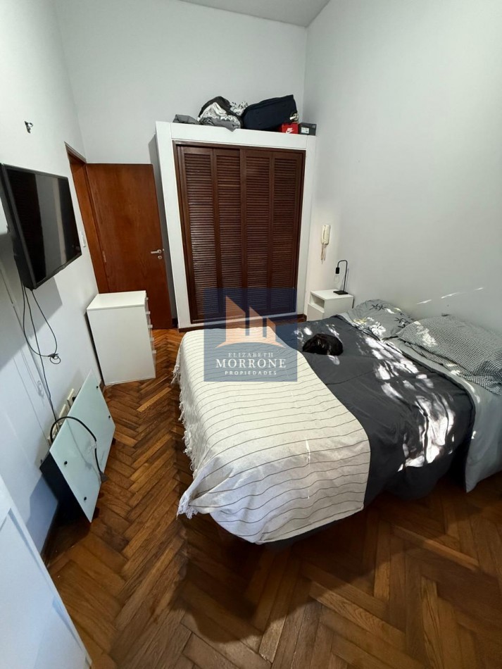 VENTA HERMOSA CASA EN ZONA RESIDENCIAL, 2 DORMITORIOS, QUINCHO Y PILETA, NARCISO LAPRIDA 20 -MONTE GRANDE-