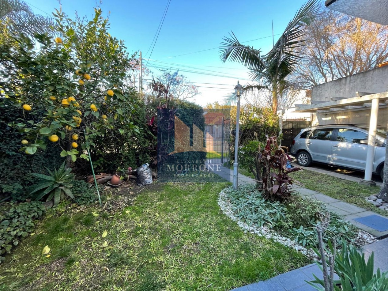 VENTA PH APTO CREDITO 3 DORMITORIOS, QUINCHO Y JARDIN AL FRENTE, ROSALES 3095 -JOSE MARMOL-