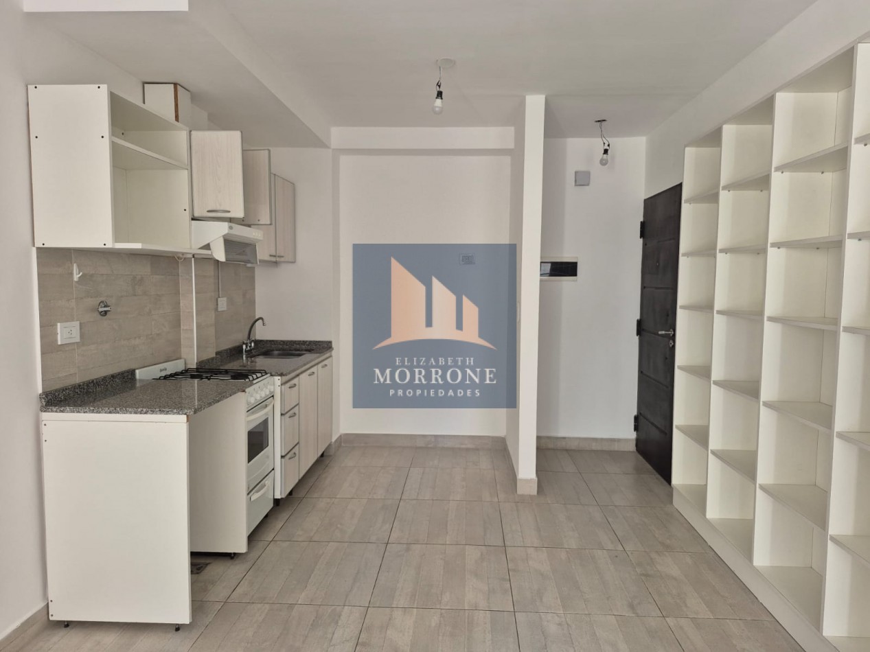 ALQUILER HERMOSO DEPARTAMENTO 2 AMB CON COCHERA A 3 CUADRAS DE LA ESTACION DE BANFIELD, GASCON AL 100 -BANFIELD-
