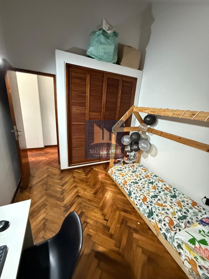 VENTA HERMOSA CASA EN ZONA RESIDENCIAL, 2 DORMITORIOS, QUINCHO Y PILETA, NARCISO LAPRIDA 20 -MONTE GRANDE-