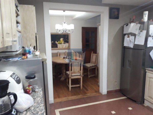 HERMOSA CASA ESTILO INGLES ZONA RESIDENCIAL  GRIGERA 600 -BANFIELD OESTE-