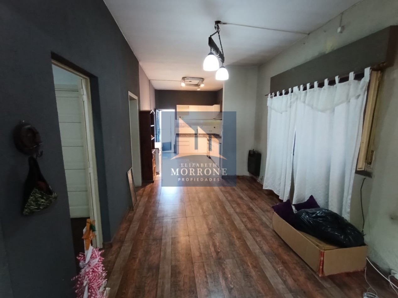 VENTA CASA DOS FAMILIAS O FAMILIA NUMEROSA APTA CREDITO - CD NICORA 100 LOMAS DE ZAMORA-