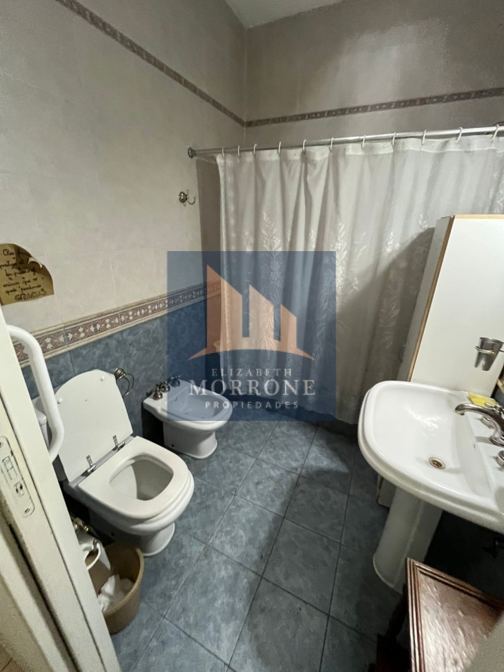 ALQUILER CASA ESTILO CHALET CON INGRESO COMPARTIDO 3 DORMITORIOS, AVENIDA EVA PERON 1486 -TEMPERLEY-