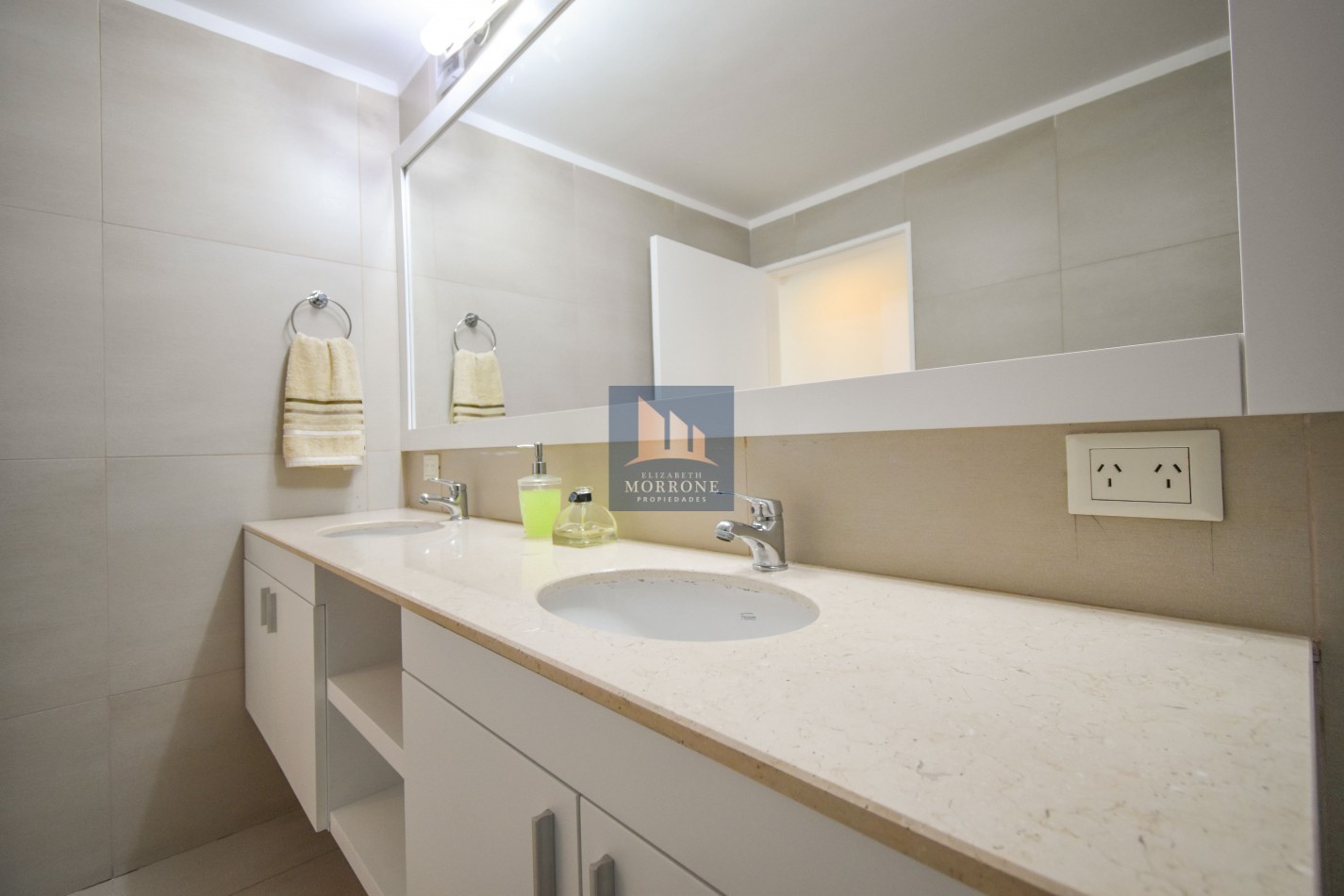 VENTA IMPRESIONANTE SEMIPISO AL FRENTE CON 3 DORMITORIOS, 2 COCHERAS Y AMENITIES, BELGRANO 1529 -BANFIELD-