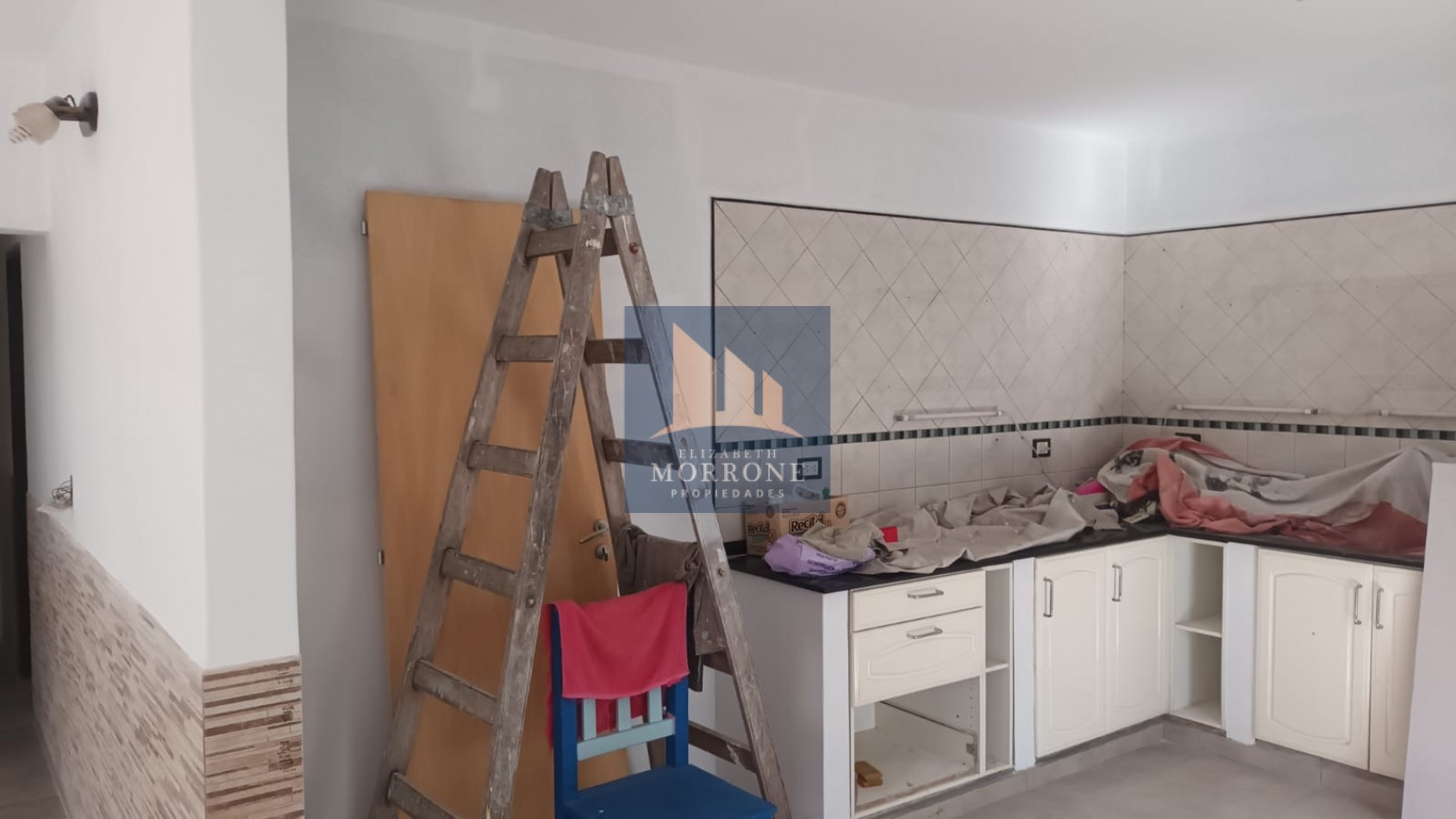ALQUILER PH DOS AMBIENTES MUY ESPACIOSO SIN EXPENSAS -CHUBUT 762 SAN JOSE-