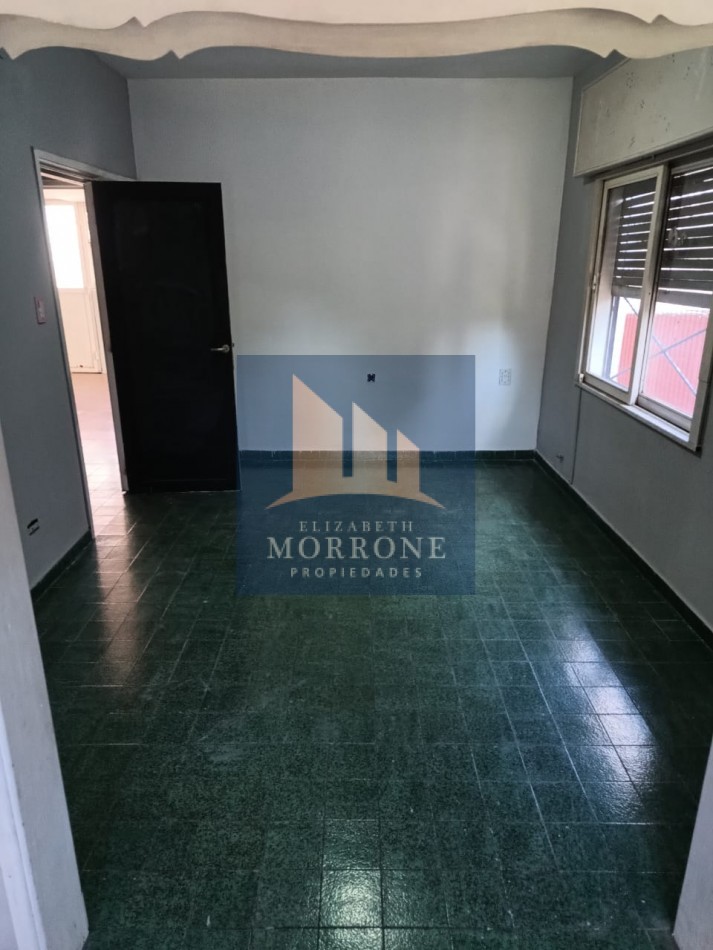 VENTA CASA DOS FAMILIAS O FAMILIA NUMEROSA APTA CREDITO - CD NICORA 100 LOMAS DE ZAMORA-