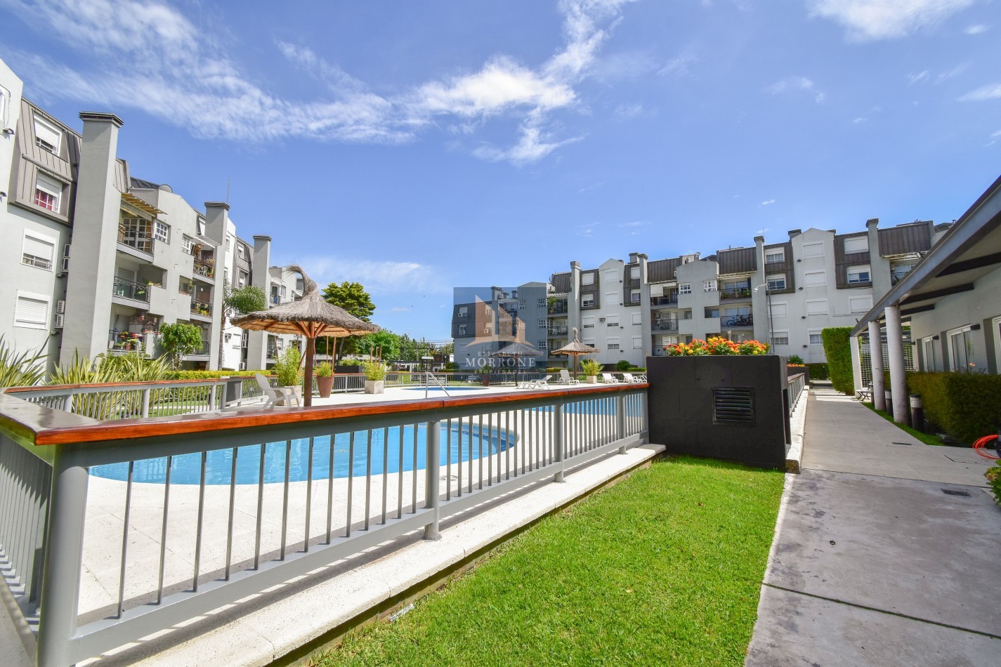 VENTA HERMOSO DEPARTAMENTO APTO CREDITO 3 AMBIENTES CON COCHERA COMPLEJO OLIDEN, OLIDEN 1180 -LOMAS DE ZAMORA-