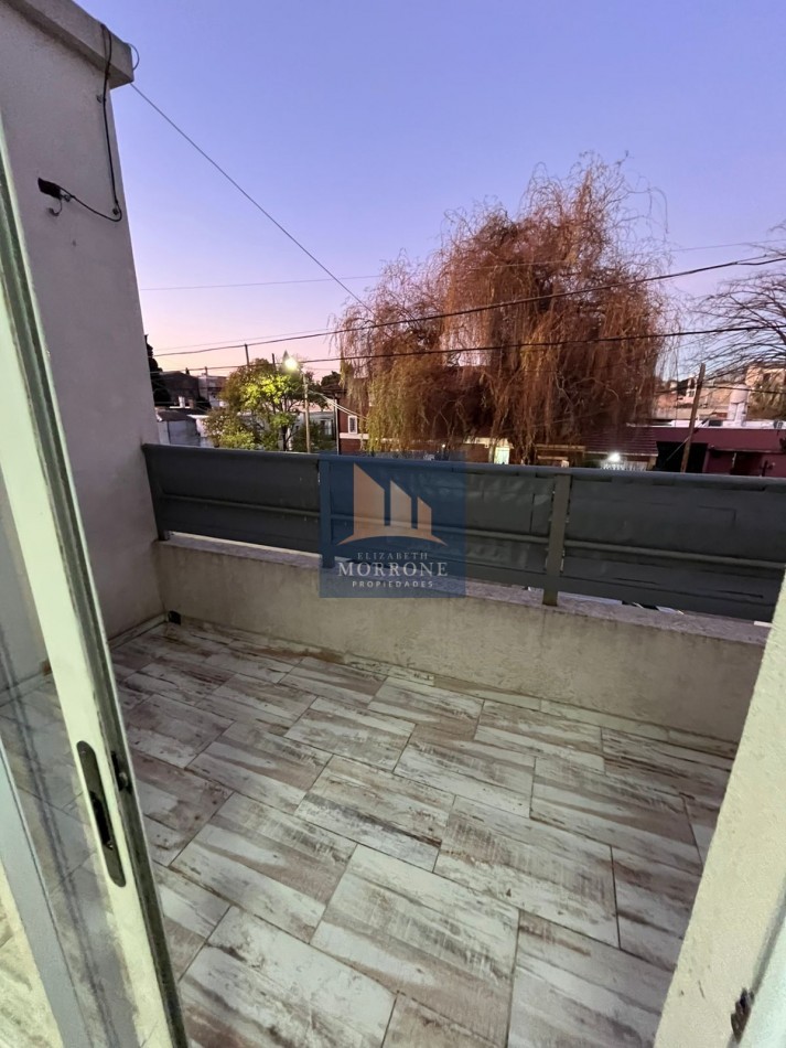ALQUILER HERMOSO DUPLEX DE CATEGORIA: CON 2 DORMITORIOS, PATIO Y GARAGE CON PORTON AUTOMATICO, ACHUPALLAS 1045 ESQ CONDARCO -TEMPERLEY-