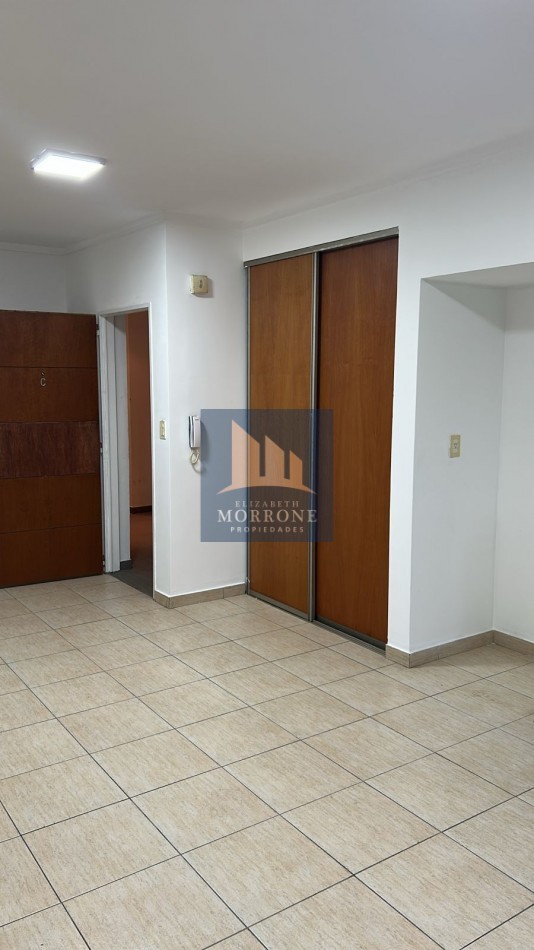 ALQUILER HERMOSO MONOAMBIENTE 3ER PISO -BYNNON 1500 ADROGUE-