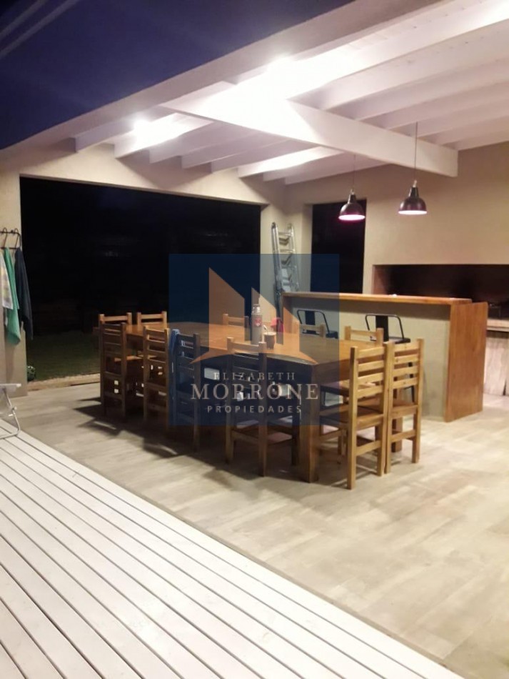 VENTA ESPECTACULAR CASA 5 DORMITORIOS 4 BAÑOS Y AMENITIES - BARRIO DEPORTIVO COSTA ESMERALDA-