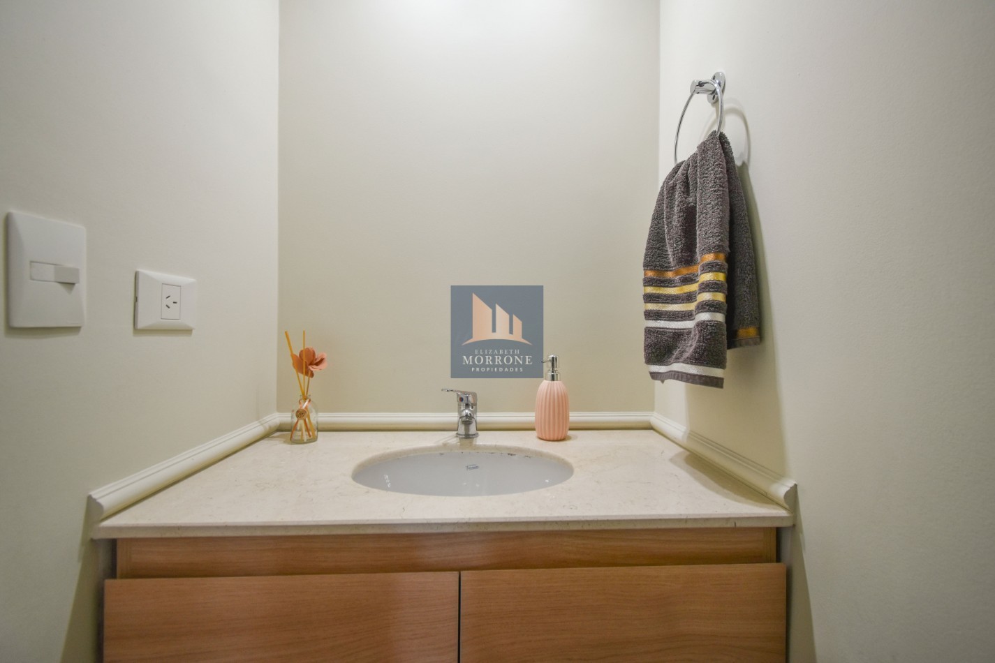 VENTA IMPRESIONANTE SEMIPISO AL FRENTE CON 3 DORMITORIOS, 2 COCHERAS Y AMENITIES, BELGRANO 1529 -BANFIELD-