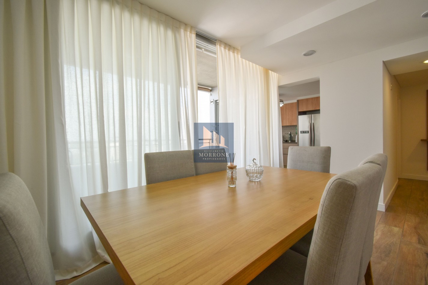 VENTA IMPRESIONANTE SEMIPISO AL FRENTE CON 3 DORMITORIOS, 2 COCHERAS Y AMENITIES, BELGRANO 1529 -BANFIELD-