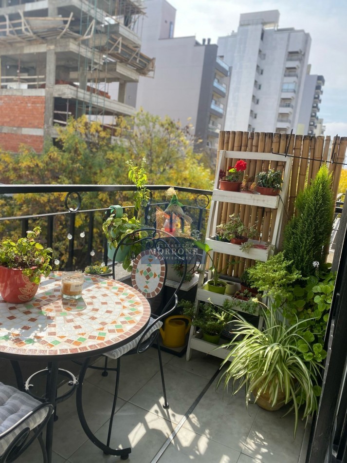 VENTA EXCELENTE DEPARTAMENTO DOS AMBIENTES CON BALCON, SIN COCHERA BASAVILVASO 1768 LANUS ESTE