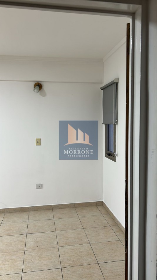 ALQUILER HERMOSO MONOAMBIENTE 3ER PISO -BYNNON 1500 ADROGUE-