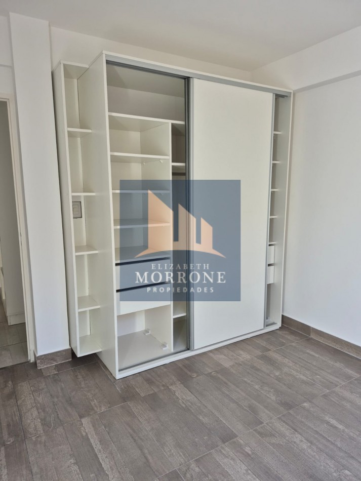 ALQUILER HERMOSO DEPARTAMENTO 2 AMB CON COCHERA A 3 CUADRAS DE LA ESTACION DE BANFIELD, GASCON AL 100 -BANFIELD-