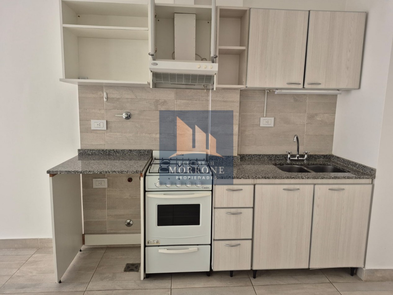 ALQUILER HERMOSO DEPARTAMENTO 2 AMB CON COCHERA A 3 CUADRAS DE LA ESTACION DE BANFIELD, GASCON AL 100 -BANFIELD-