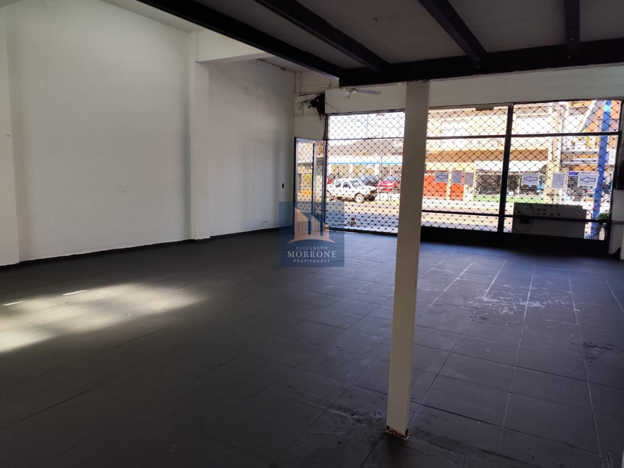 ALQUILER ESPECTACULAR LOCAL ZONA MUY COMERCIAL, AVENIDA EVA PERON 1486 -TEMPERLEY- 