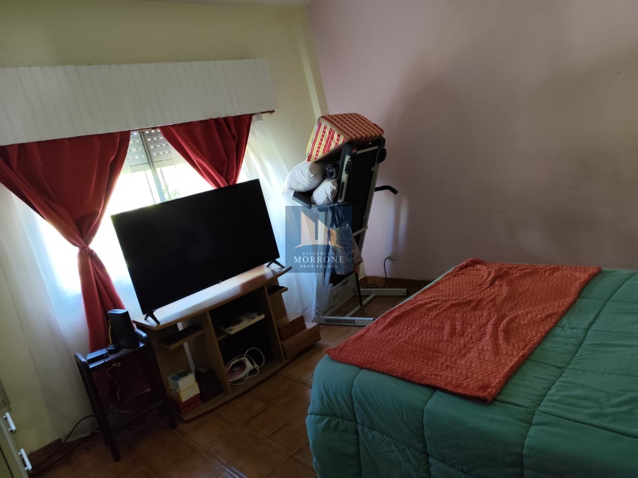 VENTA CASA APTA CREDITO 3 DORMITORIOS Y GARAGE SEMICUBIERTO EN LOTE DE 400 MT2, LAUTARO 100 -TEMPERLEY-