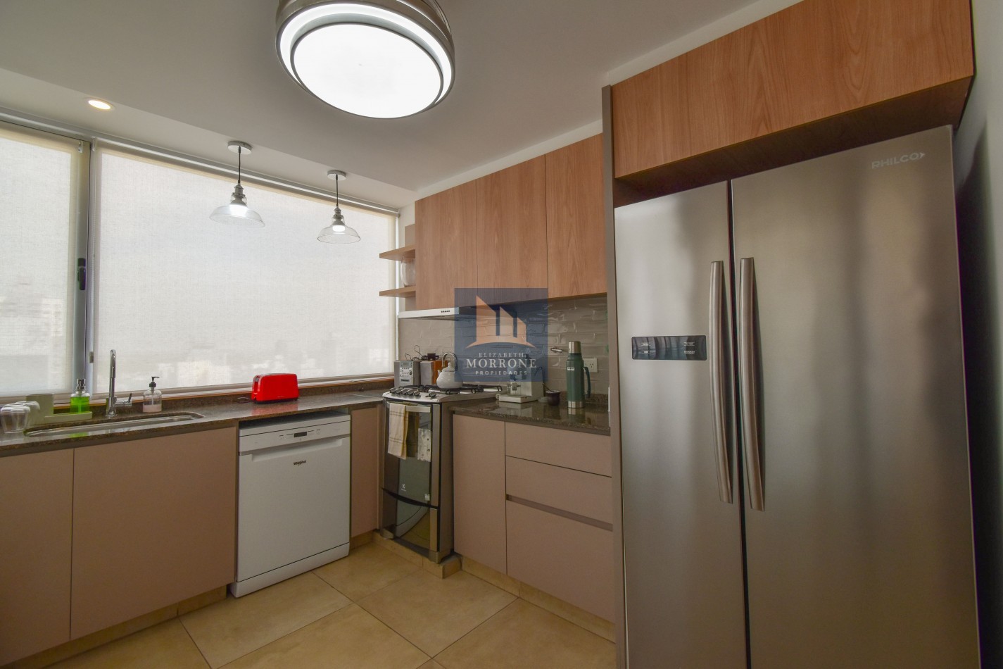 VENTA IMPRESIONANTE SEMIPISO AL FRENTE CON 3 DORMITORIOS, 2 COCHERAS Y AMENITIES, BELGRANO 1529 -BANFIELD-