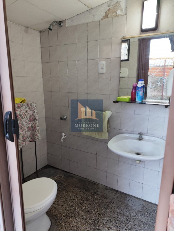 VENTA CASA 3 AMBIENTES CON AMPLIO PATIO, LUIS SAENZ PEÑA 2057 -TEMPERLEY-
