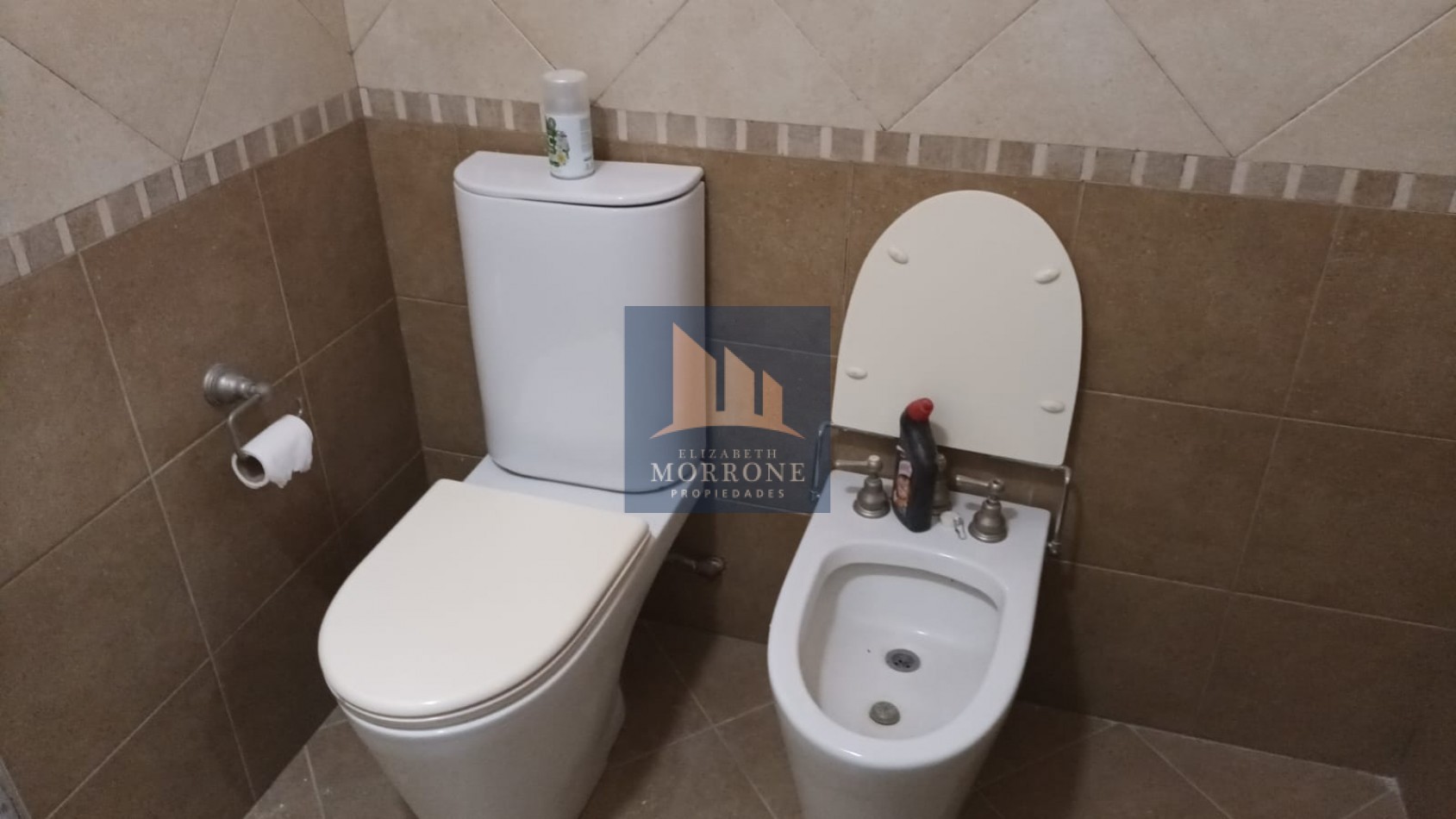 ALQUILER PH DOS AMBIENTES MUY ESPACIOSO SIN EXPENSAS -CHUBUT 762 SAN JOSE-