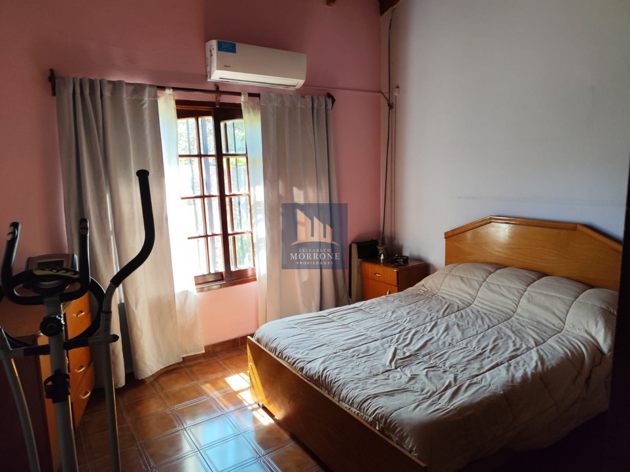 VENTA CASA APTA CREDITO 3 DORMITORIOS Y GARAGE SEMICUBIERTO EN LOTE DE 400 MT2, LAUTARO 100 -TEMPERLEY-