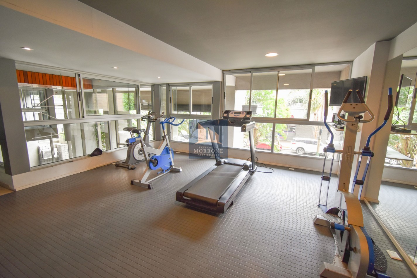 VENTA IMPRESIONANTE SEMIPISO AL FRENTE CON 3 DORMITORIOS, 2 COCHERAS Y AMENITIES, BELGRANO 1529 -BANFIELD-