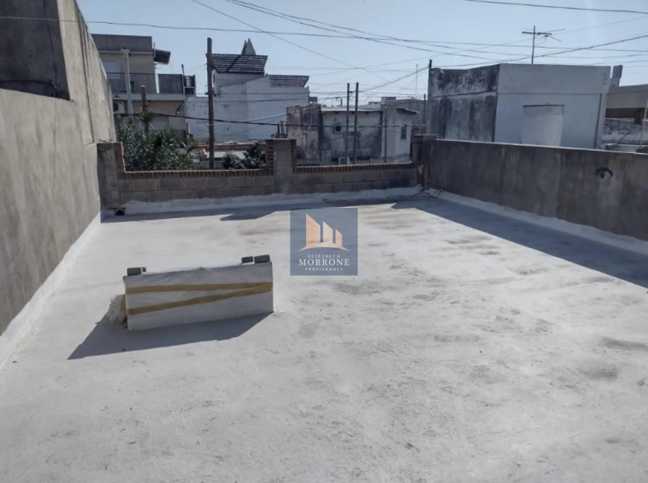 VENTA CASA RECICLADA 3 AMBIENTES CON PATIO Y TERRAZA, REP. DEL LIBANO 2000 -GERLI-