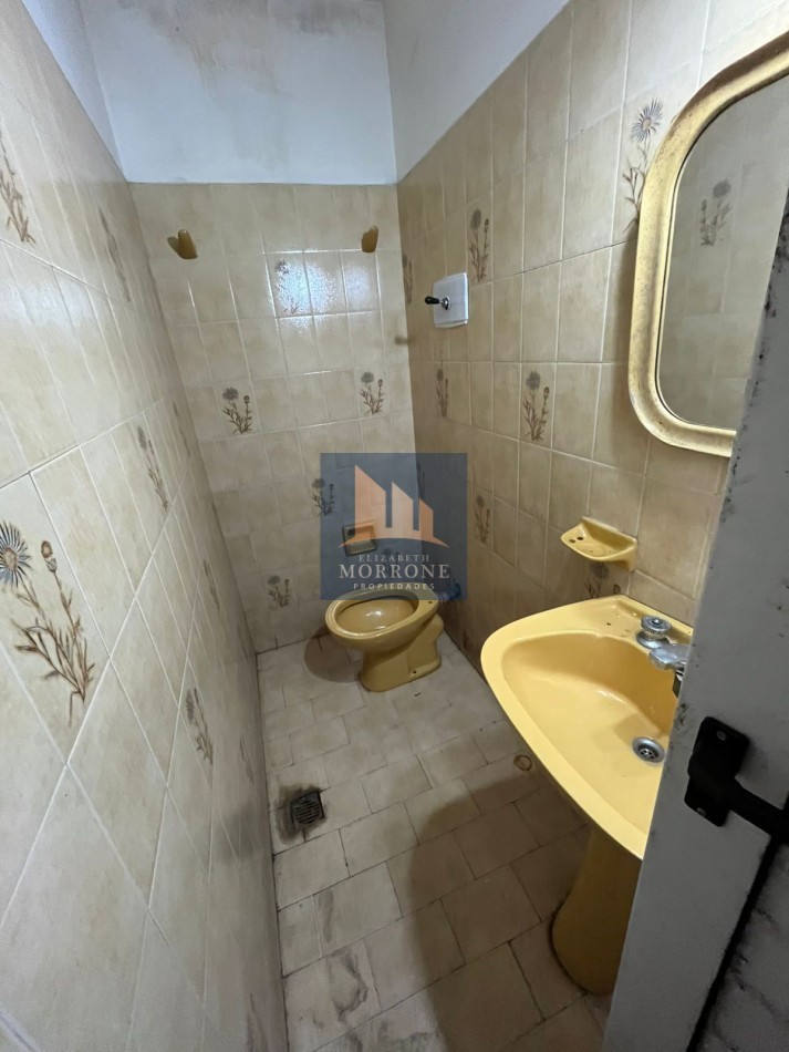 IMPORTANTE CHALET DE CATEGORIA CON 3 DORMITORIOS, SOTANO PARA VARIOS AUTOS Y PARQUE, LA CALANDRIA 4000 -SAN JOSE-