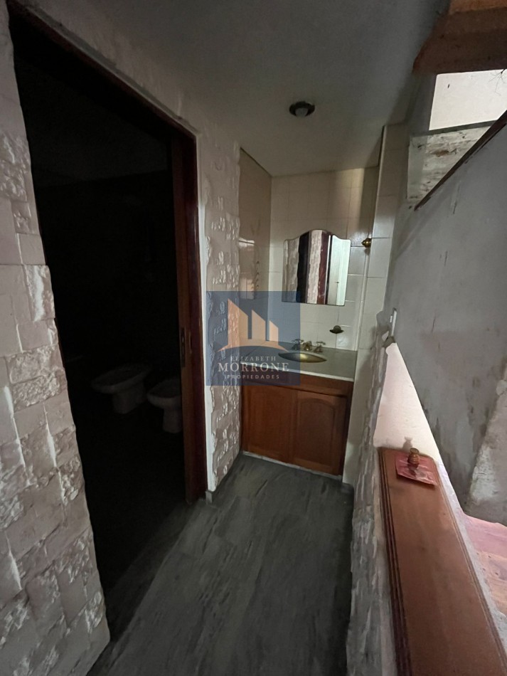 IMPORTANTE CHALET DE CATEGORIA CON 3 DORMITORIOS, SOTANO PARA VARIOS AUTOS Y PARQUE, LA CALANDRIA 4000 -SAN JOSE-