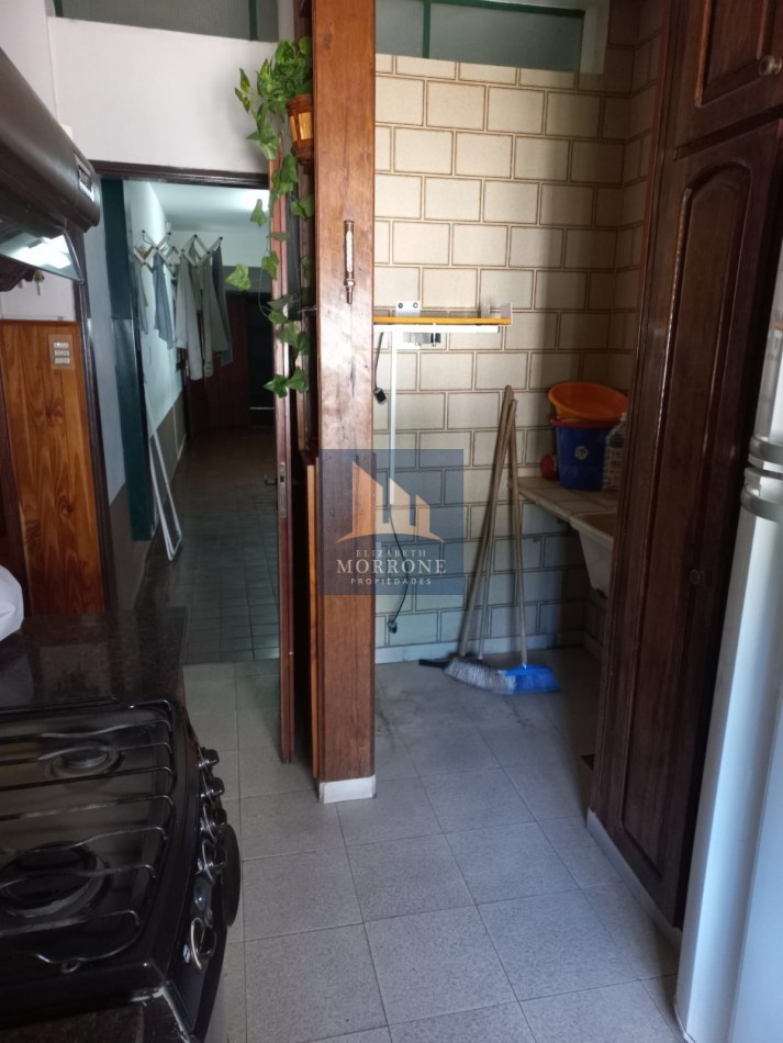 VENTA BONITA CASA APTA CREDITO - 4 AMBIENTES MAZZA 178  MONTE GRANDE !!!