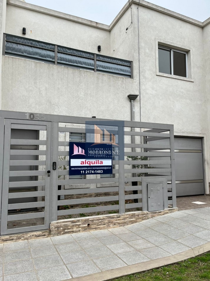 ALQUILER HERMOSO DUPLEX DE CATEGORIA: CON 2 DORMITORIOS, PATIO Y GARAGE CON PORTON AUTOMATICO, ACHUPALLAS 1045 ESQ CONDARCO -TEMPERLEY-