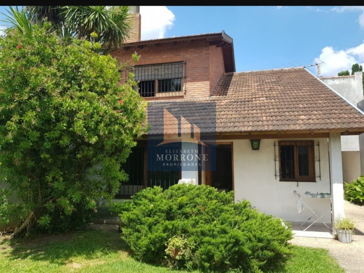 CASA EN VENTA 3 DORMITORIOS, ECHEVERRIA 930 -MONTE GRANDE- APTA CREDITO