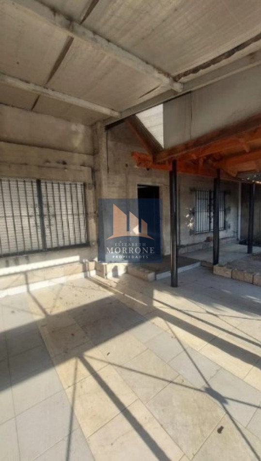 VENTA CASA RECICLADA 3 AMBIENTES CON PATIO Y TERRAZA, REP. DEL LIBANO 2000 -GERLI-