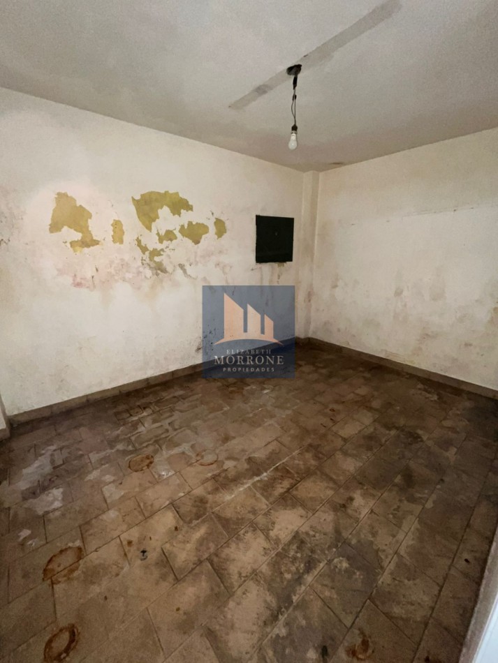 IMPORTANTE CHALET DE CATEGORIA CON 3 DORMITORIOS, SOTANO PARA VARIOS AUTOS Y PARQUE, LA CALANDRIA 4000 -SAN JOSE-