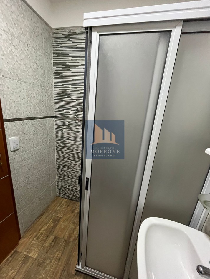 ALQUILER HERMOSO DUPLEX DE CATEGORIA: CON 2 DORMITORIOS, PATIO Y GARAGE CON PORTON AUTOMATICO, ACHUPALLAS 1045 ESQ CONDARCO -TEMPERLEY-