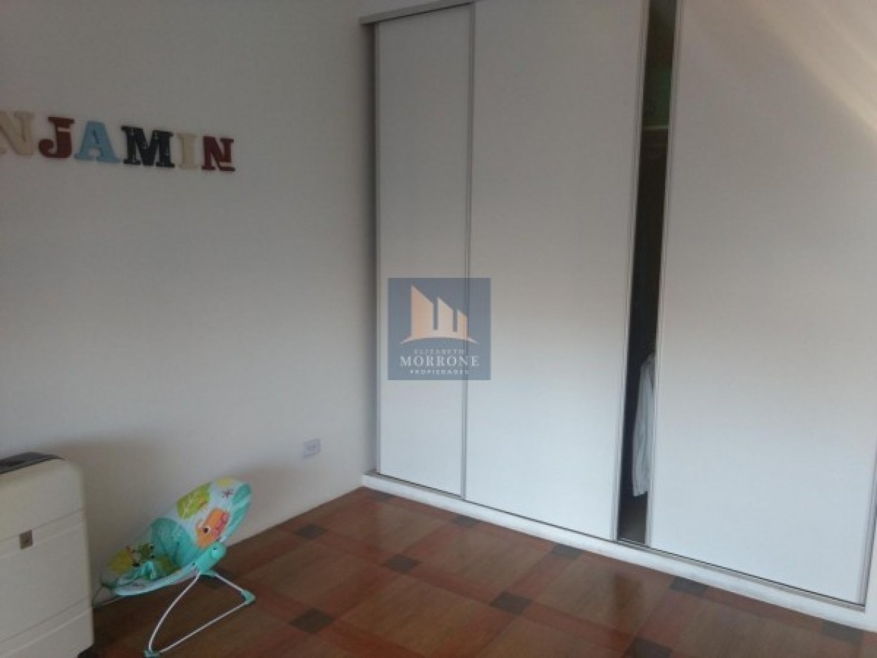 VENTA MODERNA CASA 2 PLANTAS CON 3 DORMITORIOS ACEPTA DEPTO 2 AMB EN PARTE DE PAGO, AV. GRAL ARENALES 1000 -BANFIELD ESTE-
